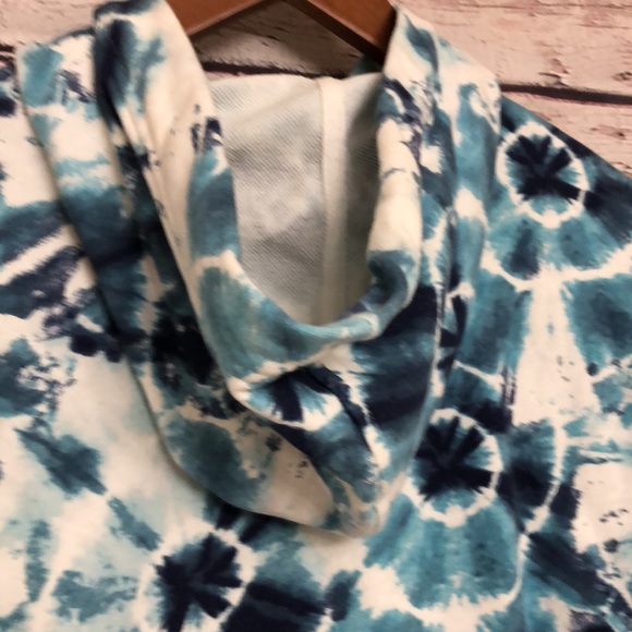 New Old Navy Hooded Sweatshirt - Picture 8 of 9